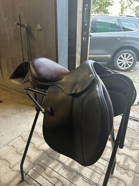 Selle Devoucoux 17,5 pouces