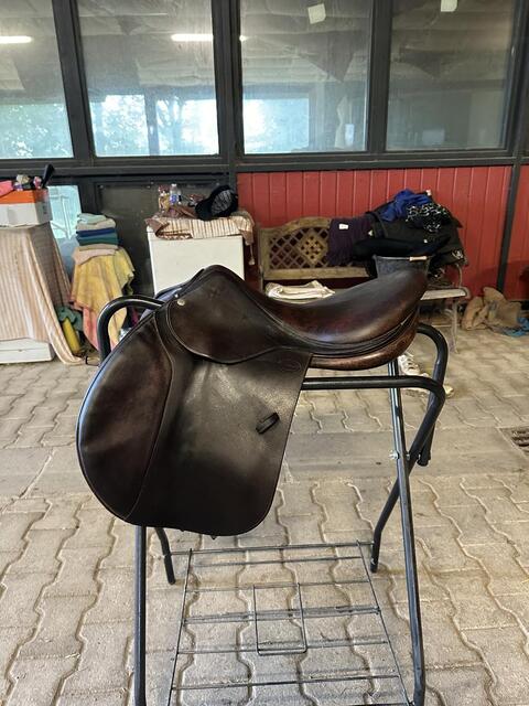 Selle Devoucoux 17,5 pouces