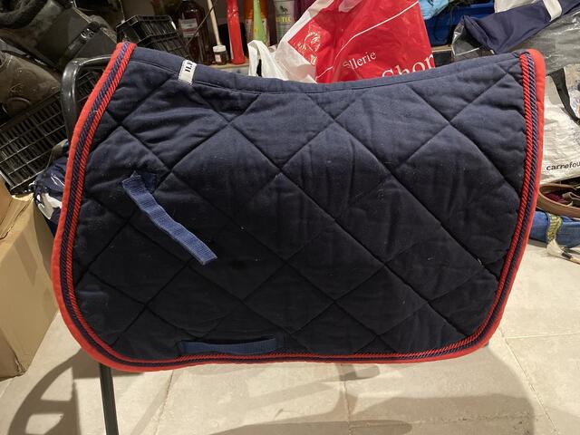 Tapis marine & rouge