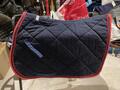 Tapis marine & rouge