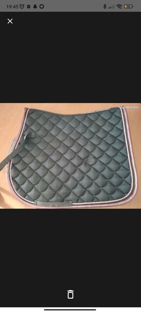 Tapis hkm