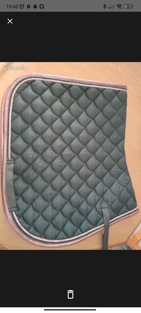 Tapis hkm