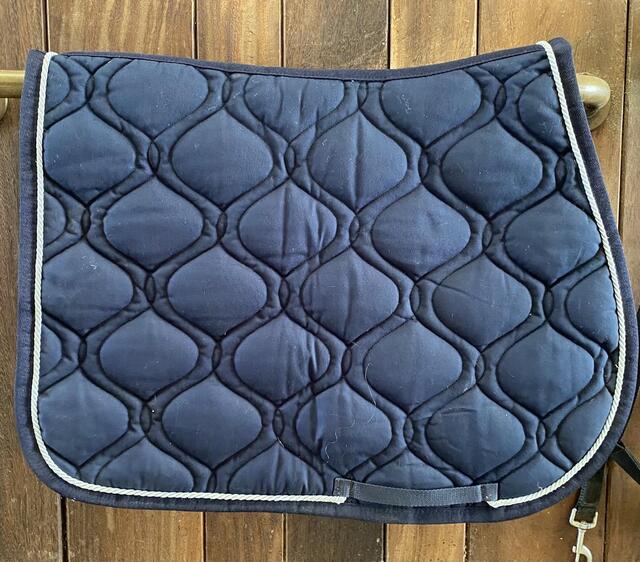 Tapis de selle Equipe neuf