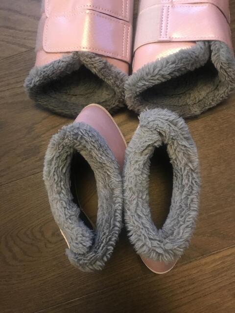 Ensemble Guêtres + cloches Rose