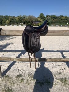 SELLE DE DRESSAGE GBS 2023