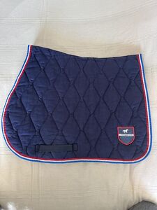 tapis bleu marine