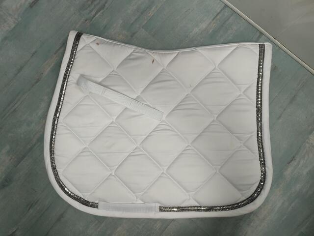 Tapis blanc