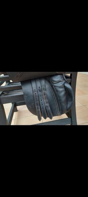 Selle mixte en cuir noir