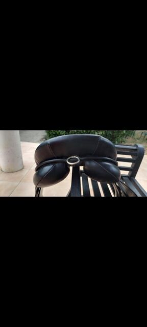 Selle mixte en cuir noir