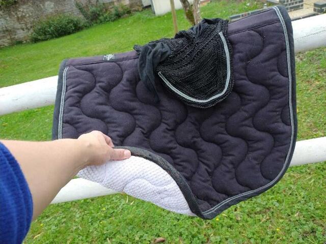 Tapis et bonnet paddock