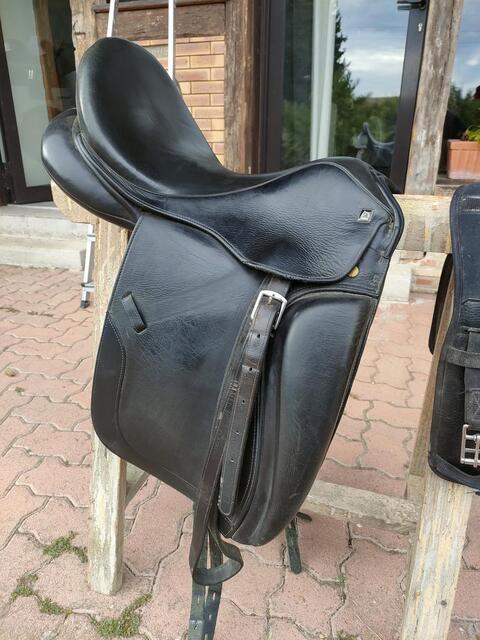 Selle de dressage tatini