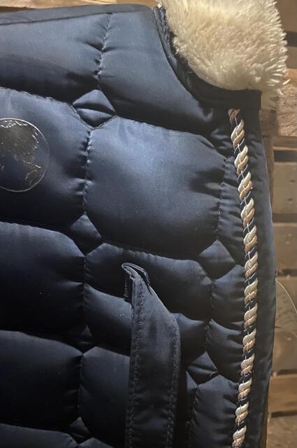 Tapis de dressage bleu marine