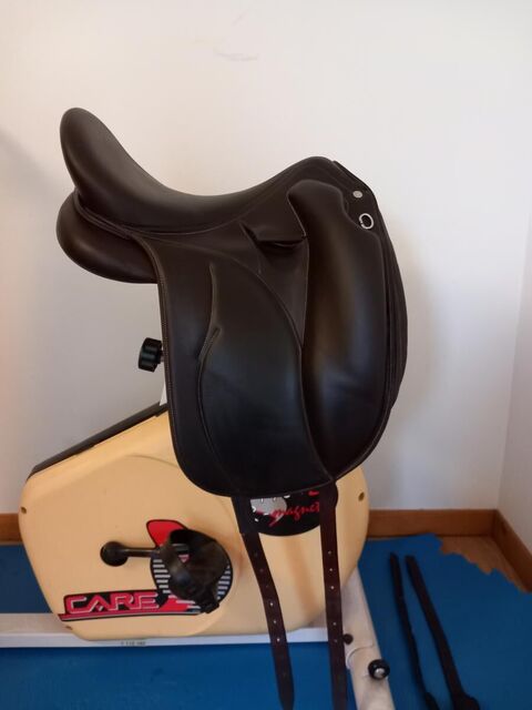 Devoucoux Makila Lab dressage marron