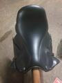 Selle de dressage Altaïr Antares 17,5 noire de juillet 2022