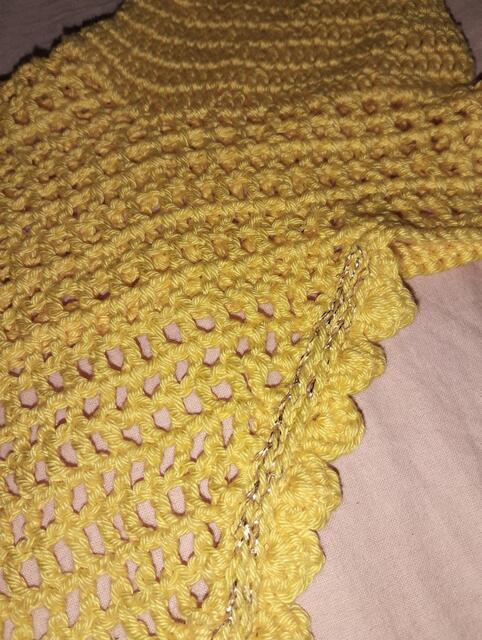 Bonnet jaune