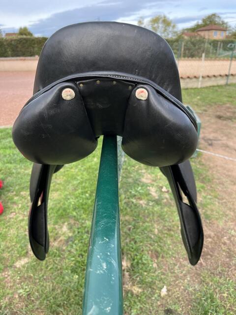 Selle mixte cuir 17 pouces