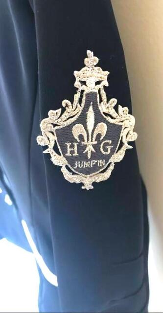 Veste CSO bleu nuit avec coutures contrastées beiges