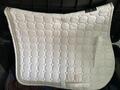 Tapis blanc equiline