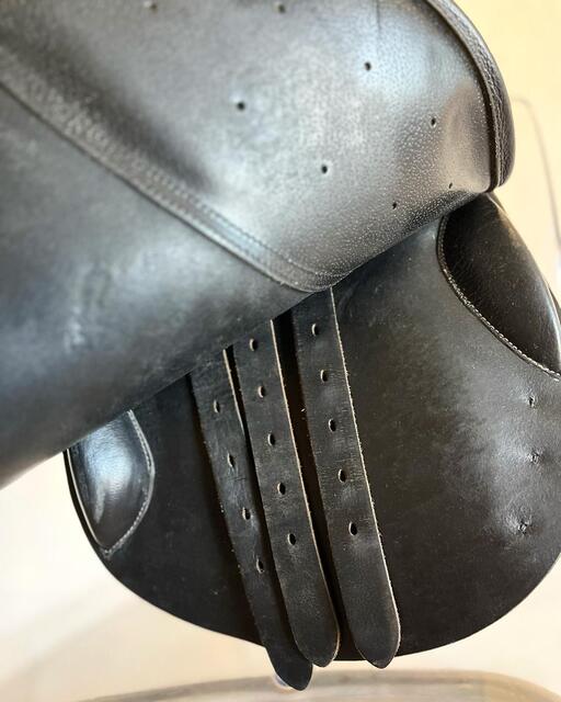 Selle noire Éric Thomas 17,5