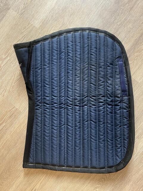 Tapis bleu marine et noir Silver Crown
