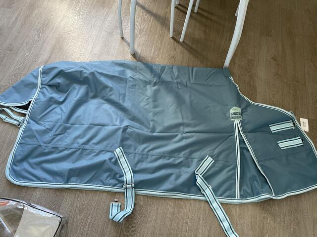 Couverture 100gr 125cm