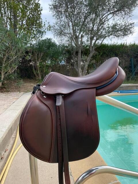 Selle cuir 16 pouces de janvier 2021