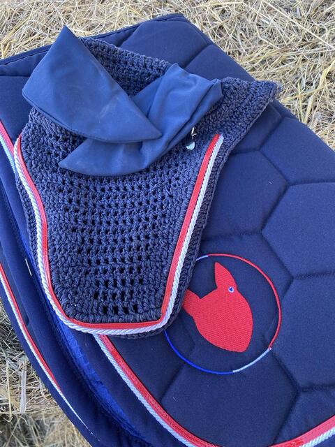 Tapis equidees modèle unique