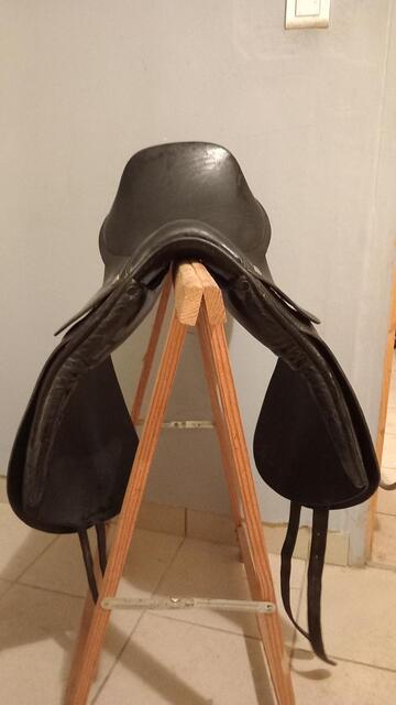 Selle de dressage portugaise