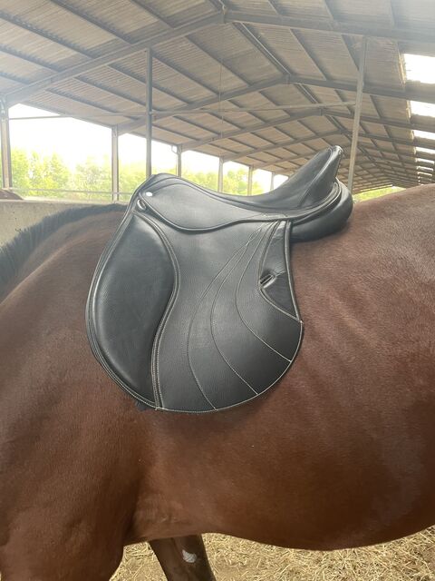 Selle fouganza 17,5 noir