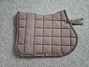 Tapis eskadron brun