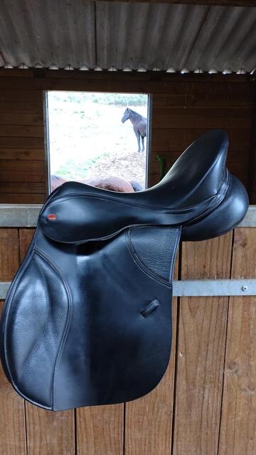 Selle Thorowgood 17"