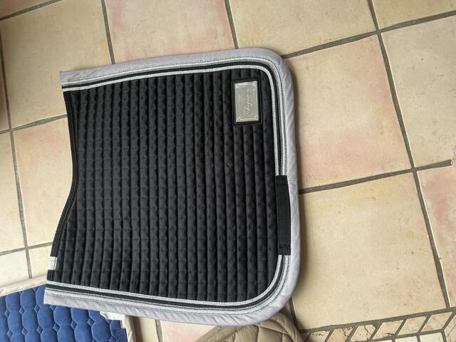 Vends lot de 3 tapis de dressage