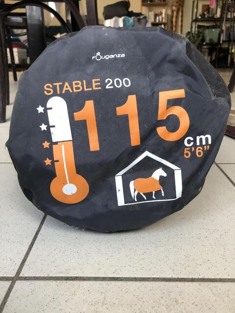 Couverture d’écurie - sous couverture stable 200