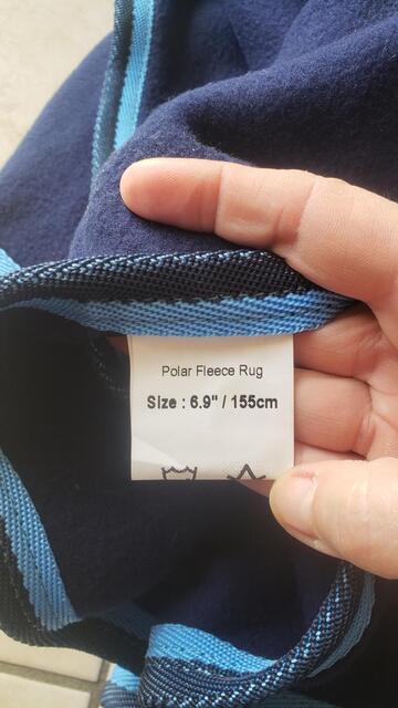 Pack couverture polaire + licol + longe + bandes des repos