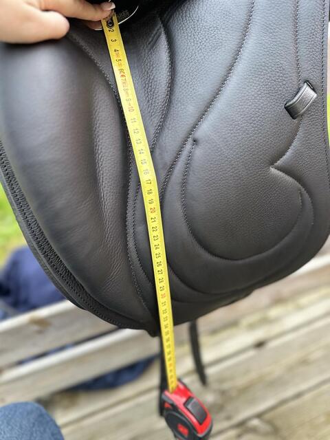 Selle cadence dressage 17 - 2023
