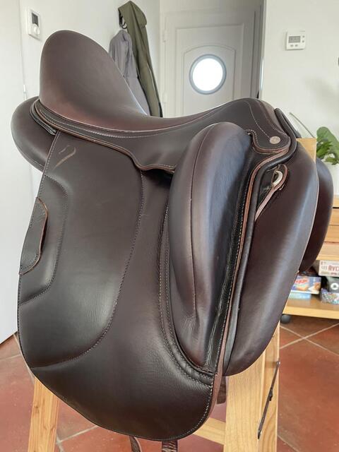 selle de dressage TEMPO Antares