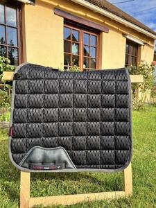Tapis dressage LeMieux Carbon Mesh Air