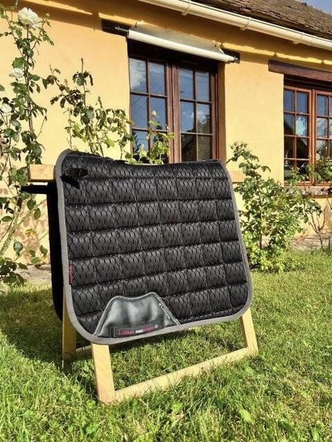 Tapis dressage LeMieux Carbon Mesh Air