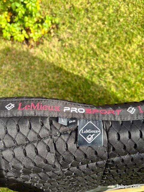Tapis dressage LeMieux Carbon Mesh Air