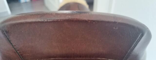 Selle CWD 17' SE02 quartiers 2L + étrivières CWD + housse CWD