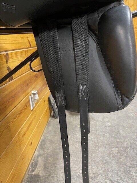 Selle de dressage Stubben 18 pouces
