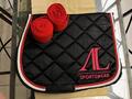 Tapis AL noir et rouge + bandes de polo