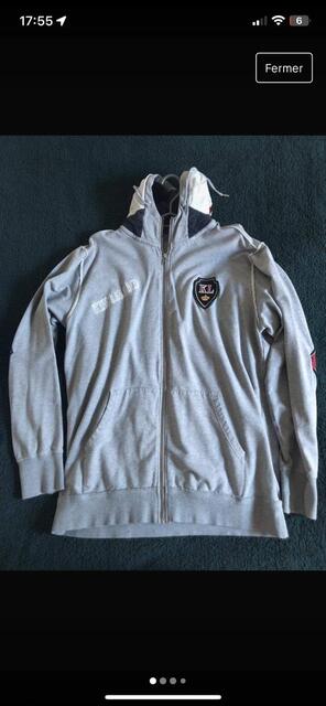 Veste/ gilet/ sweat