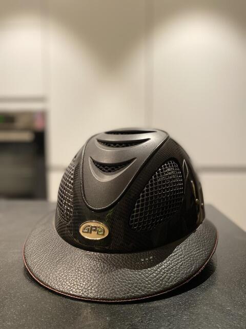 Casque GPA First Lady Carbone Visière rouge