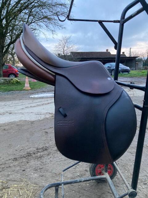 selle en cuir marron