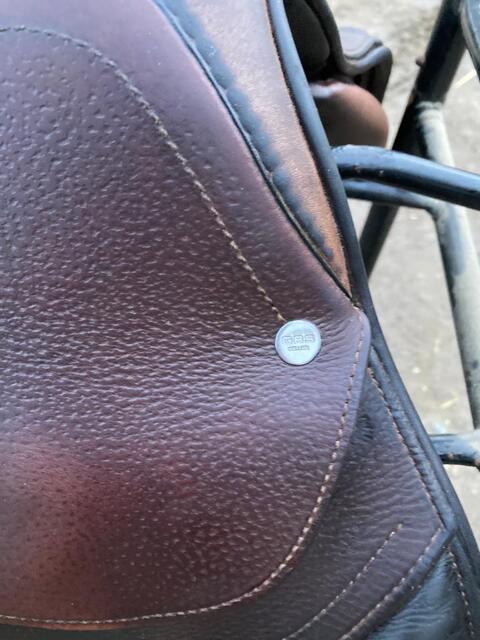 selle en cuir marron