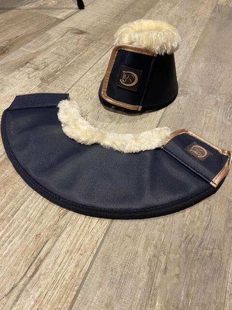 Cloches Navy
