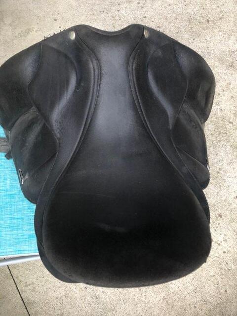 Selle de dressage