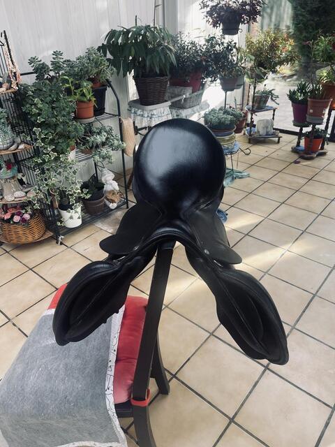 Selle 17 pouces 1/2