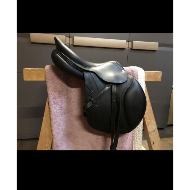 Selle CSO noir CWD 16,5